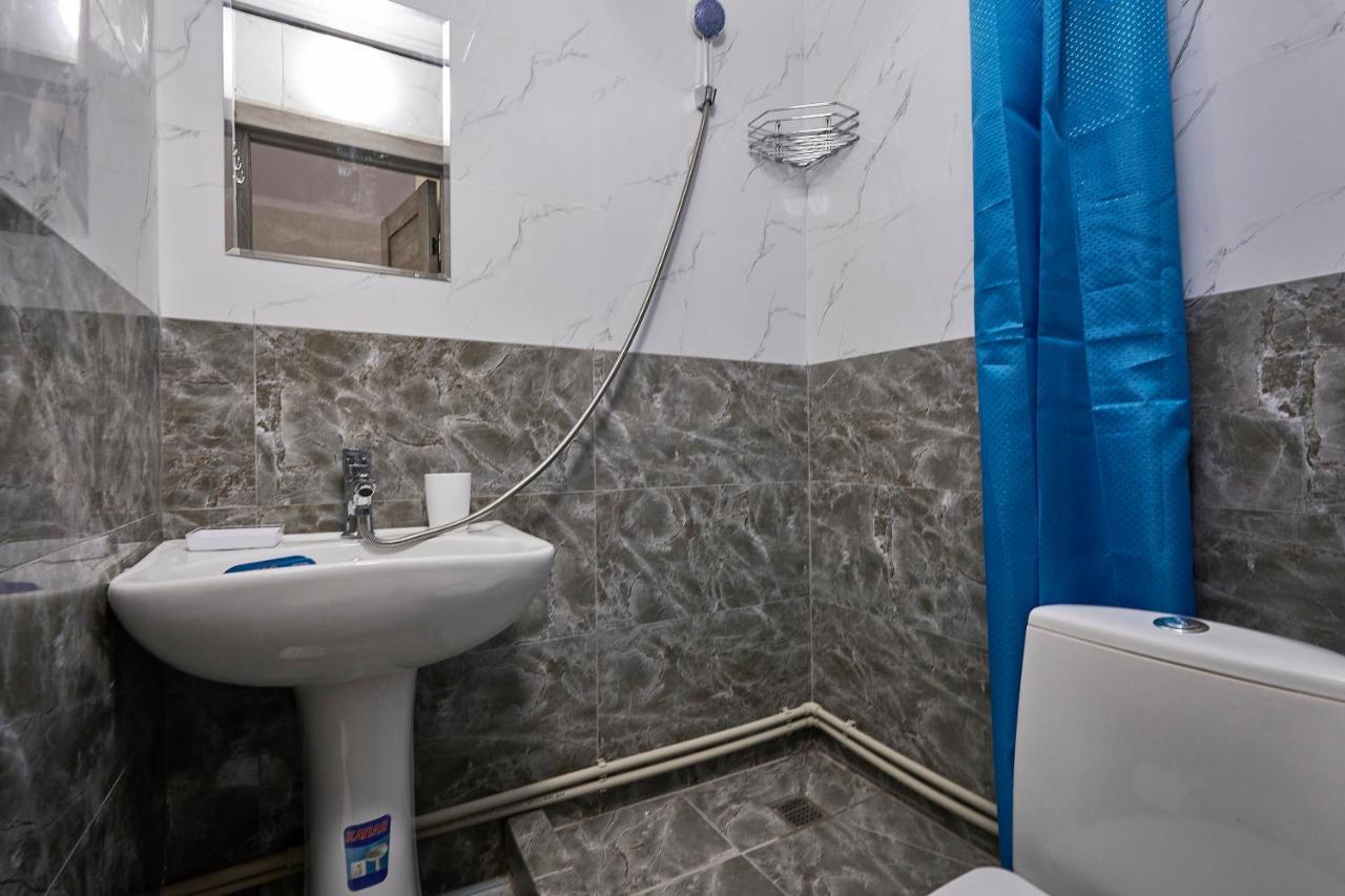 Апарт 33 Aparthotel Almaty Exterior photo